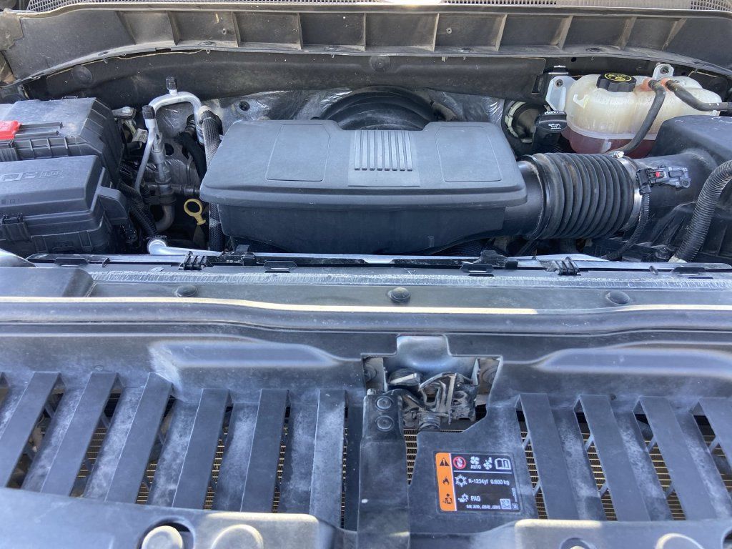 Used 2019 Chevrolet Silverado 1500 RST AWD/4WD image 24