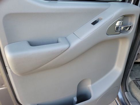 Used 2017 Nissan Frontier SV w/ SV Value Truck Package image 22