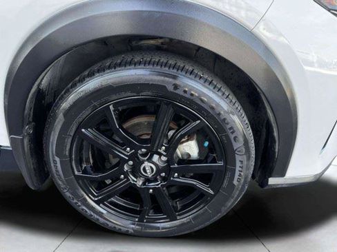 Used 2024 Nissan Kicks SR FWD image 52