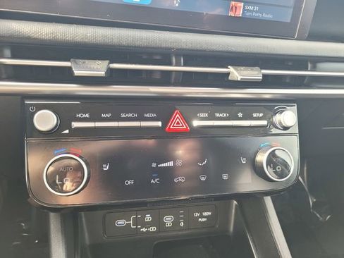Used 2025 Hyundai Tucson SEL FWD image 24
