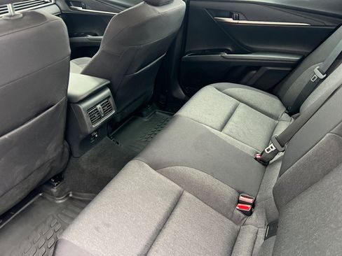 Used 2025 Toyota Camry LE w/ Convenience Package image 9