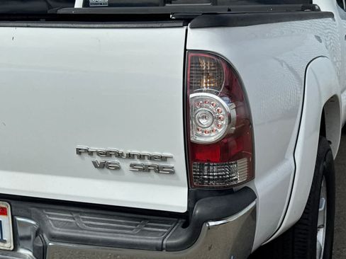 Used 2012 Toyota Tacoma PreRunner w/ SR5 Pkg RWD image 21
