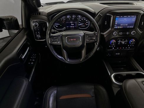 Used 2022 GMC Sierra 2500 AT4 AWD/4WD image 2