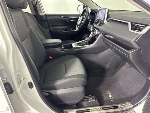 Used 2023 Toyota RAV4 XLE image 9