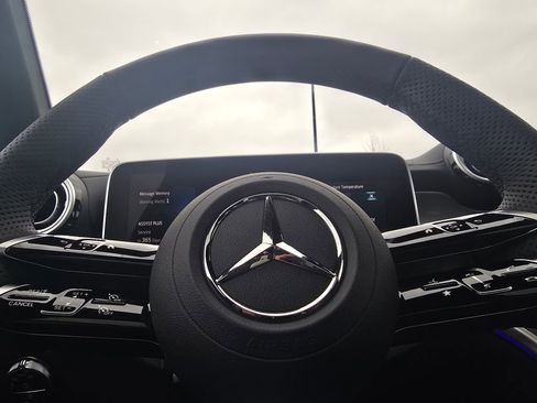 New 2026 Mercedes-Benz GLC 300 4MATIC image 29