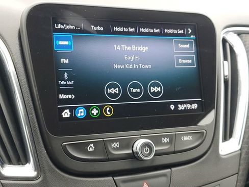 Used 2019 Chevrolet Malibu LT image 24