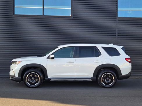 Used 2025 Honda Pilot EX-L image 7