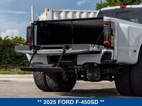 Used 2025 Ford F450 Platinum w/ Platinum Plus Package AWD/4WD image 31