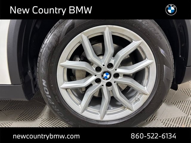 Used 2023 BMW X5 xDrive40i w/ Parking Assistance Package AWD/4WD image 23