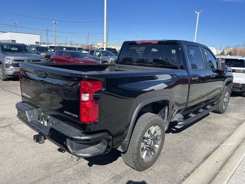 Used 2025 Chevrolet Silverado 2500 Custom w/ Custom Value Package image 17