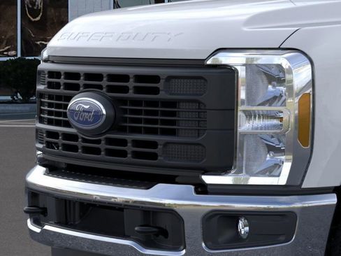 New 2025 Ford F250 XL w/ XL Driver Assist Package image 17