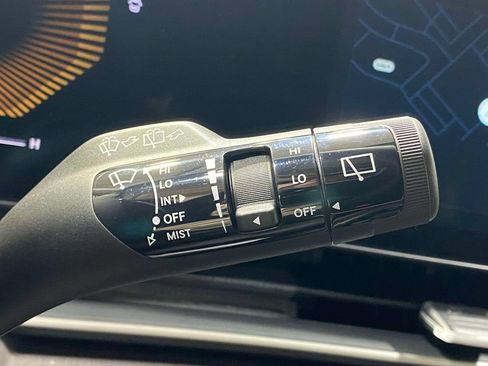 New 2026 Kia Carnival EX FWD image 23