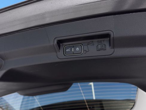 New 2026 Ford Explorer Active w/ Active Comfort Package RWD image 77