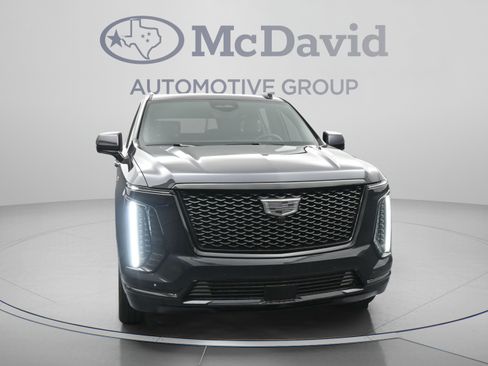 Used 2026 Cadillac Escalade Platinum Sport w/ LPO, ONYX Package AWD/4WD image 2