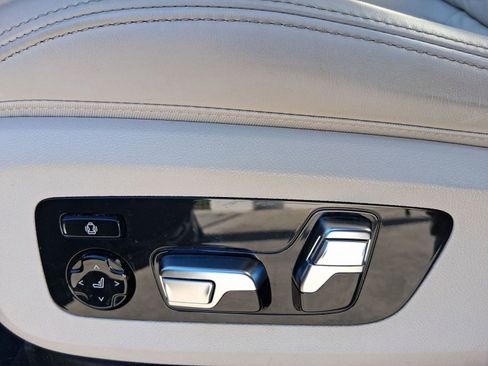 Certified 2022 BMW X5 sDrive40i w/ M Sport Package image 13