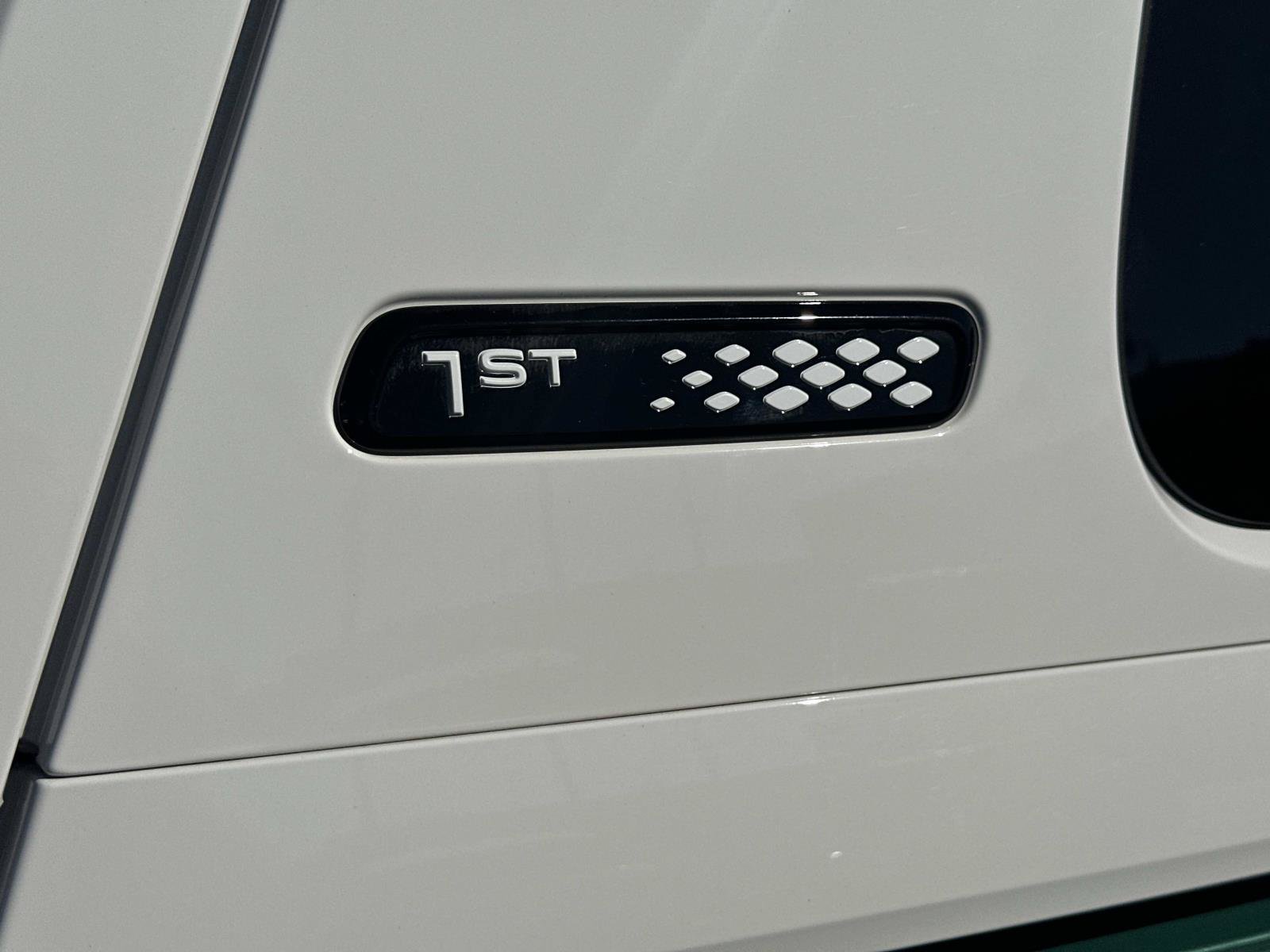 Certified 2025 Volkswagen ID. Buzz 1st Edition AWD/4WD image 6