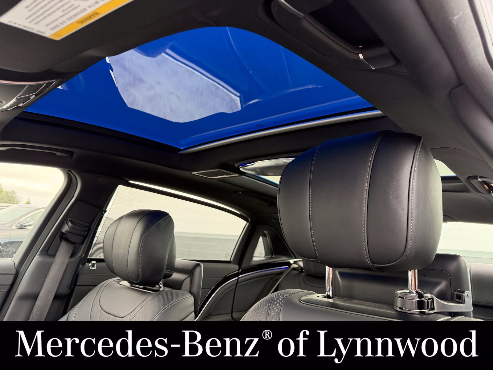 Used 2017 Mercedes-Benz Maybach S 550 4MATIC image 14