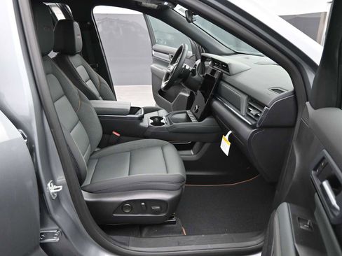 New 2026 GMC Terrain AT4 w/ Convenience Package III image 15