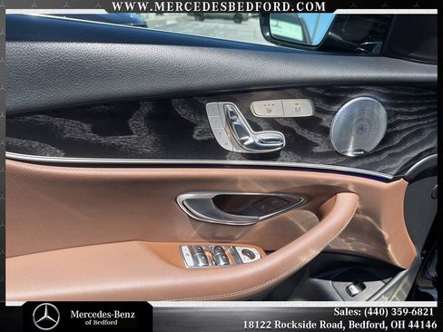 Used 2017 Mercedes-Benz E 300 image 8