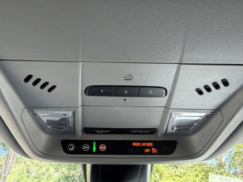 Used 2024 Chevrolet Blazer LT w/ Convenience Package FWD image 29