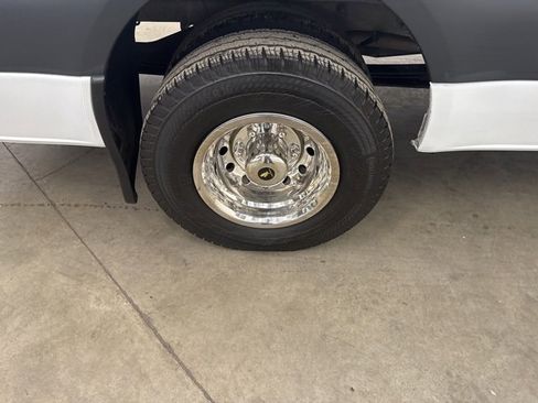 Used 2021 Mercedes-Benz Sprinter 3500 w/ Swivel Seat Package image 17