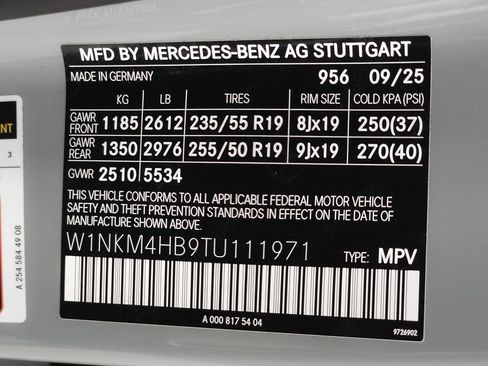 Certified 2026 Mercedes-Benz GLC 300 4MATIC image 37