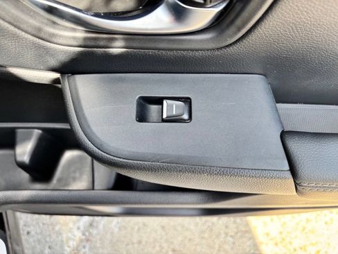 Used 2025 Honda Pilot EX-L image 26