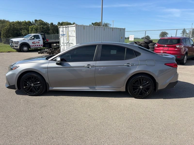 Used 2025 Toyota Camry SE w/ Convenience Package AWD/4WD image 6