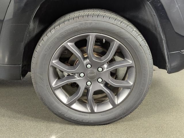 Used 2021 Jeep Grand Cherokee High Altitude AWD/4WD image 11