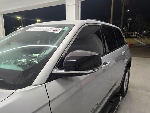 Used 2022 Jeep Grand Cherokee Limited RWD image 11