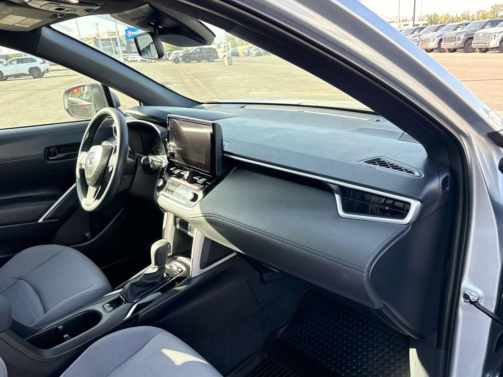 Used 2025 Toyota Corolla Cross AWD Hybrid image 18