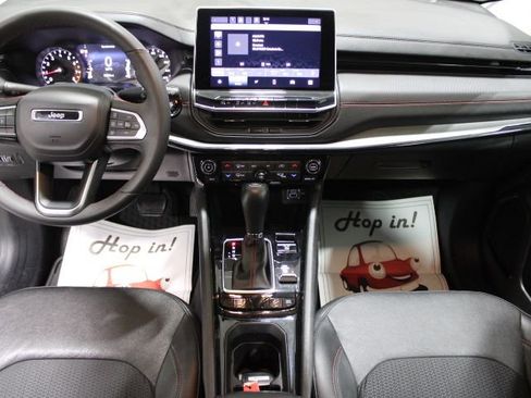 Used 2022 Jeep Compass Trailhawk image 2