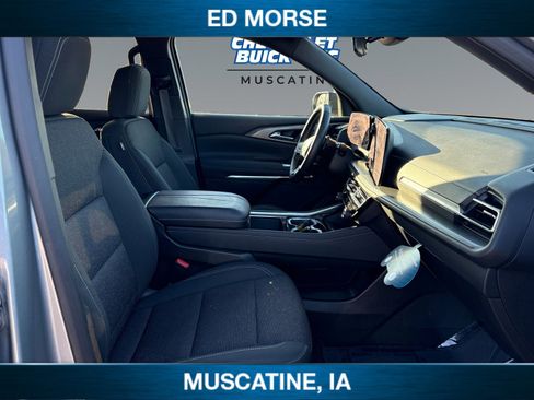 Certified 2025 Chevrolet Traverse LT image 16