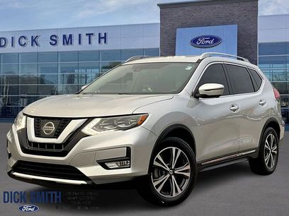 Used 2017 Nissan Rogue SL w/ SL Premium Package