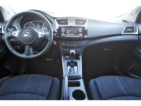 Used 2016 Nissan Sentra SV image 12