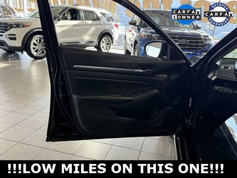 Used 2022 Nissan Altima 2.5 SV image 21