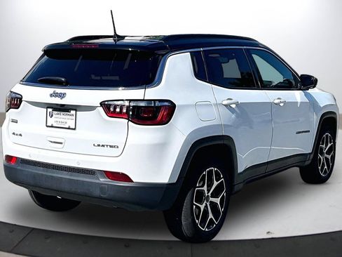 Used 2025 Jeep Compass Limited AWD/4WD image 8