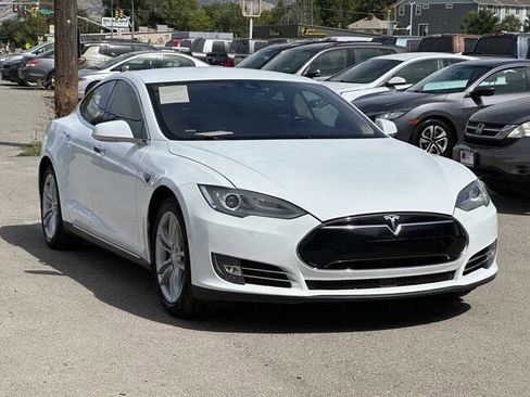 Used 2014 Tesla Model S image 2