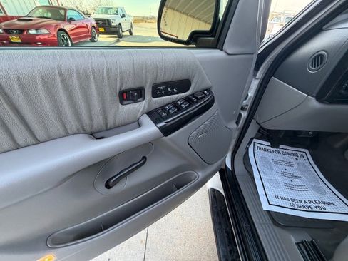 Used 2006 Chevrolet Avalanche Z71 w/ Sun And Sound Package image 16