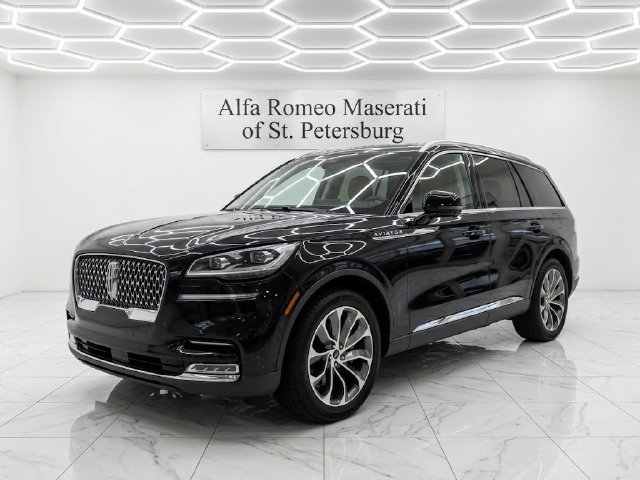 Used 2025 Lincoln Aviator Reserve w/ Illumination Package RWD image 2