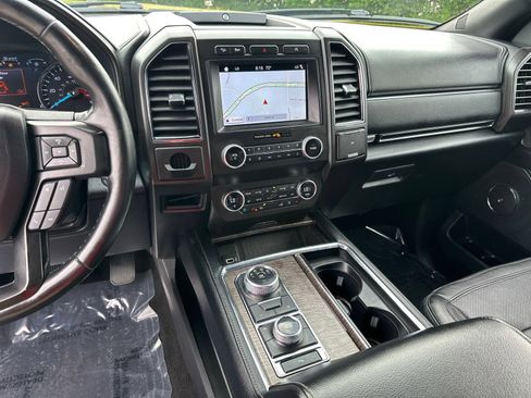 Used 2019 Ford Expedition Limited AWD/4WD image 30