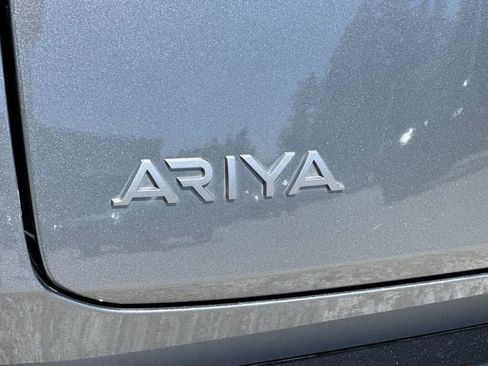 Used 2023 Nissan Ariya FWD image 27