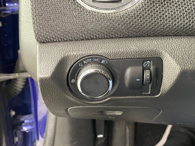 Used 2012 Chevrolet Cruze LT FWD image 11