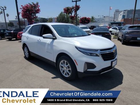 Certified 2024 Chevrolet Equinox LT FWD image 3