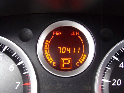 Used 2011 Nissan Sentra 2.0 image 43