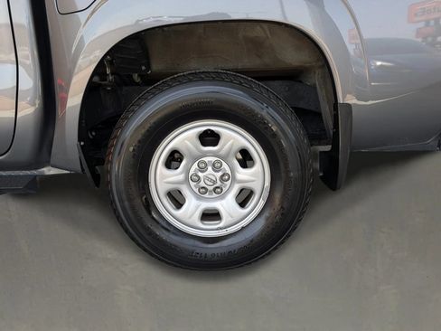 Used 2022 Nissan Frontier S w/ Technology Package RWD image 10