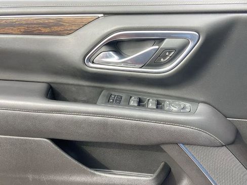 Used 2021 Chevrolet Tahoe Premier w/ Premium Package image 20