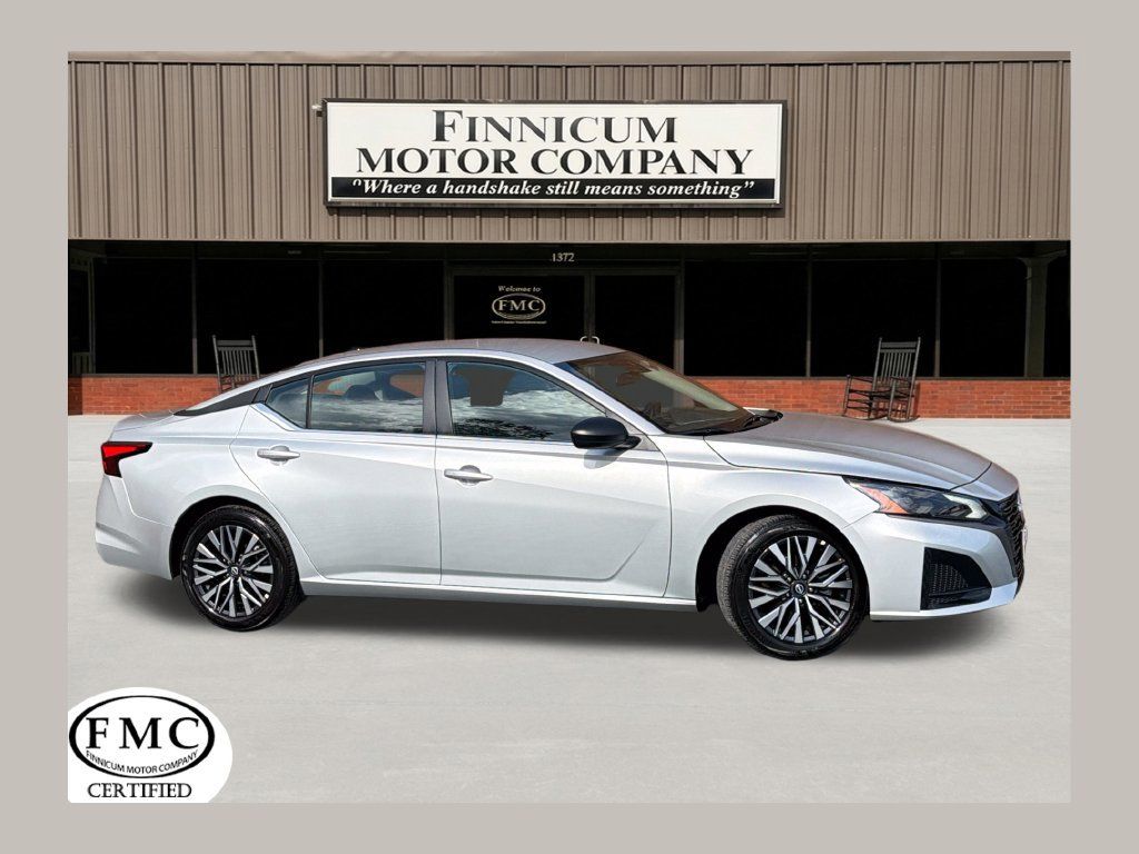 Used 2026 Nissan Altima 2.5 SV FWD image 1