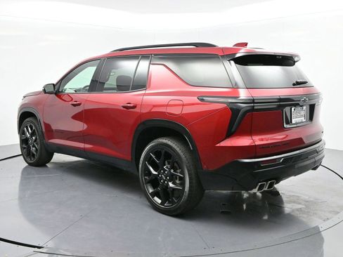 Used 2024 Chevrolet Traverse RS w/ LPO, Floor Liner Package image 5