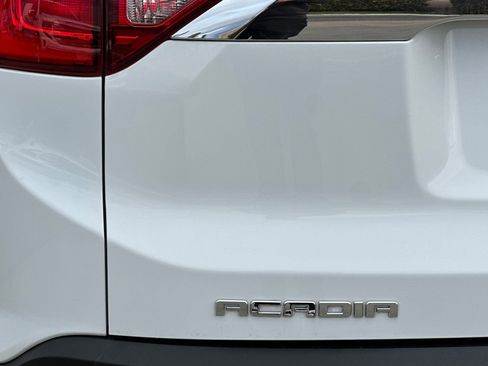 Used 2019 GMC Acadia SLE w/ LPO, Cargo Package image 29